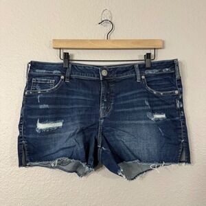 Silver Jeans Co. Women's Size 31 Blue Elyse Distressed Frayed Hem Denim Shorts